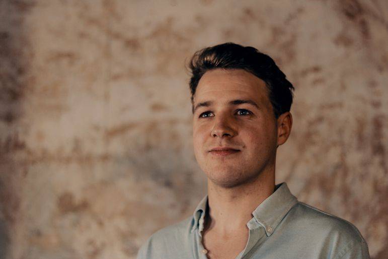 Click to enlarge image 05.jpg