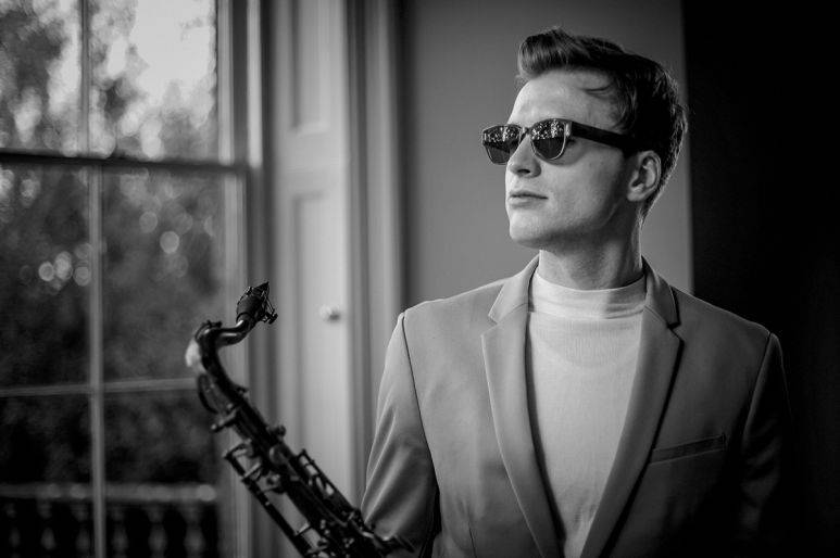 Click to enlarge image dc-sax-15.jpg