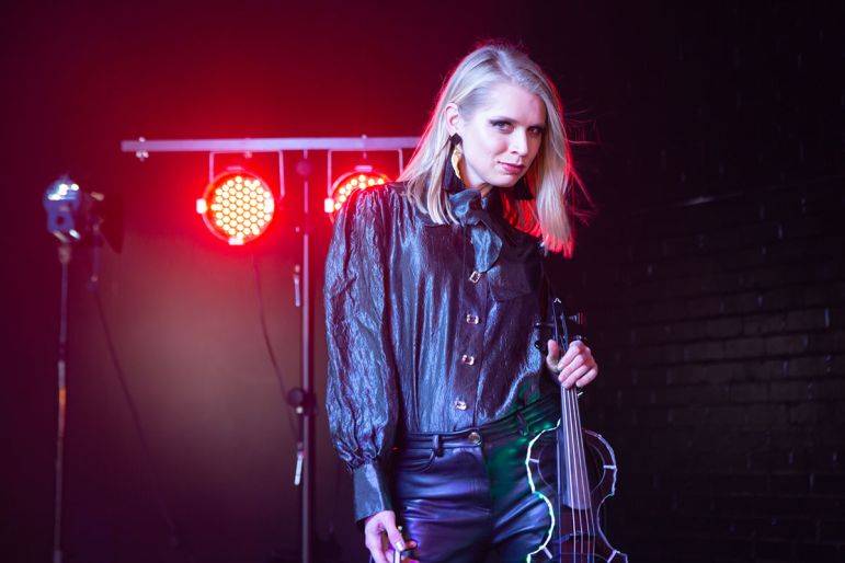 Click to enlarge image 06.jpg