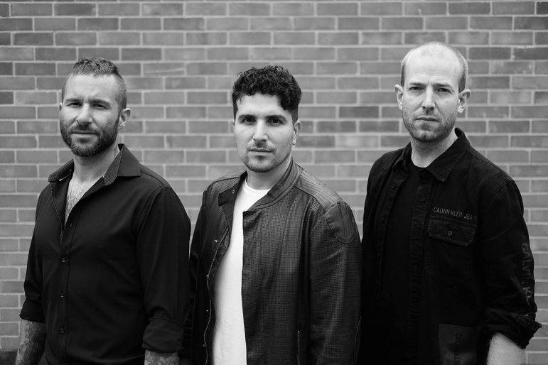 Click to enlarge image 03.jpg