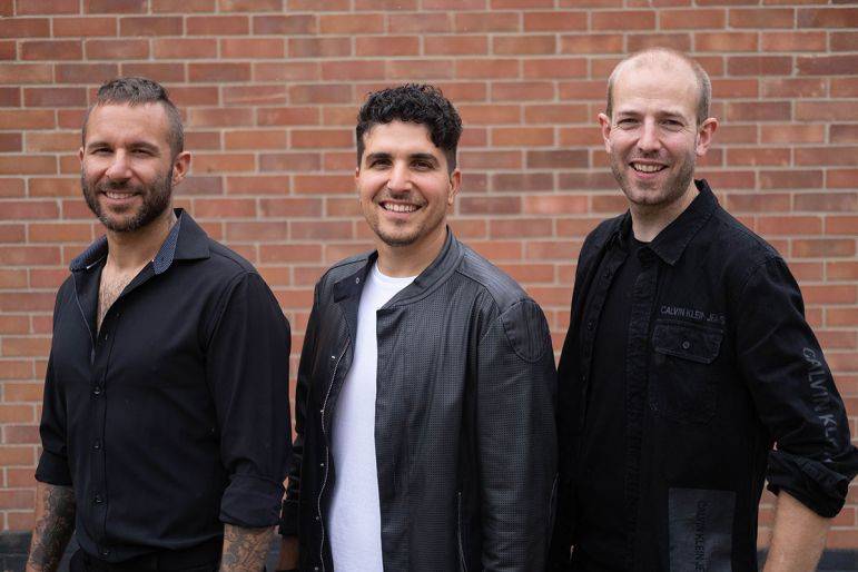 Click to enlarge image 05.jpg