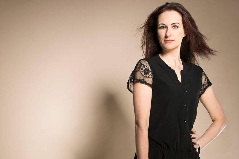 Click to enlarge image eliza-gallerystretch.jpg