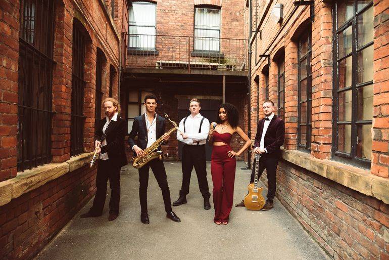 Click to enlarge image 04.jpg