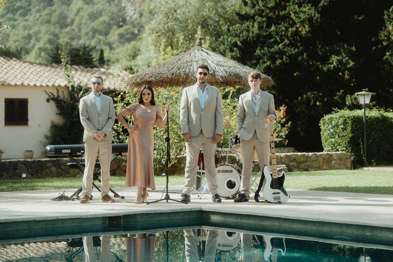 Click to enlarge image jazz-it-up-01.jpg