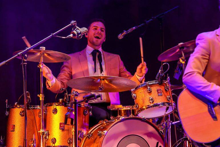 Click to enlarge image hot-rods-10.jpg