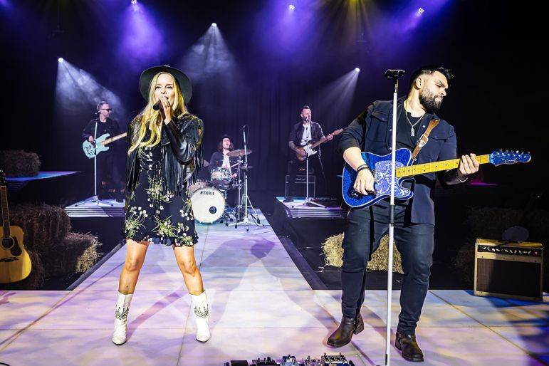 Click to enlarge image midnight-valley-03.jpg