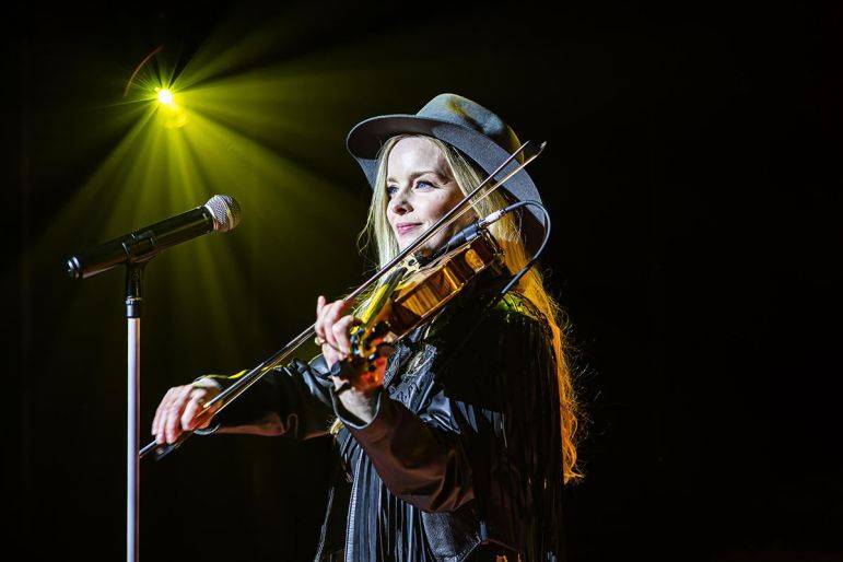 Click to enlarge image midnight-valley-04.jpg