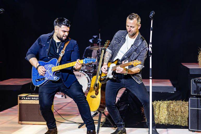 Click to enlarge image midnight-valley-11.jpg