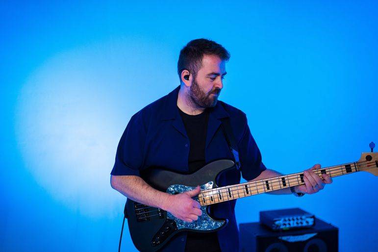 Click to enlarge image horizon-03.jpg