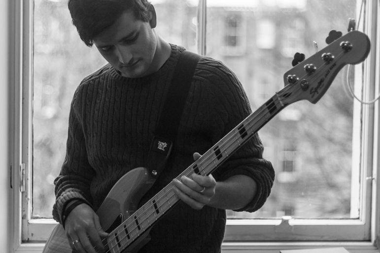 Click to enlarge image 4.jpg