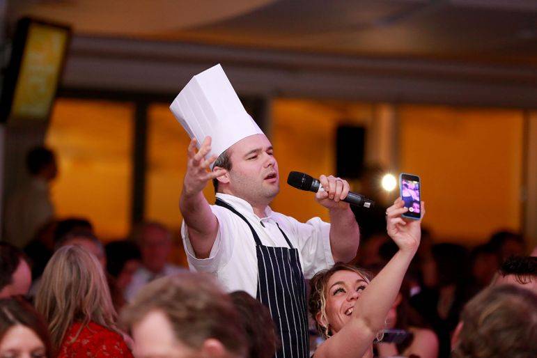 Click to enlarge image surprise-singers-04.jpg