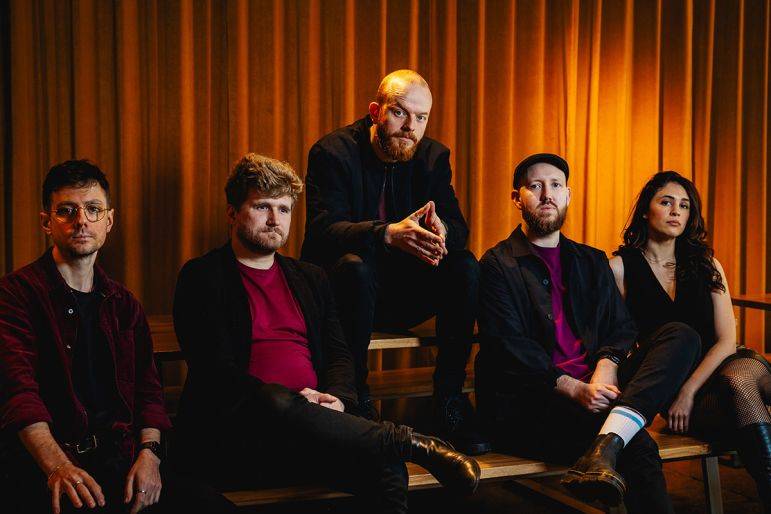 Click to enlarge image fido-01.jpg