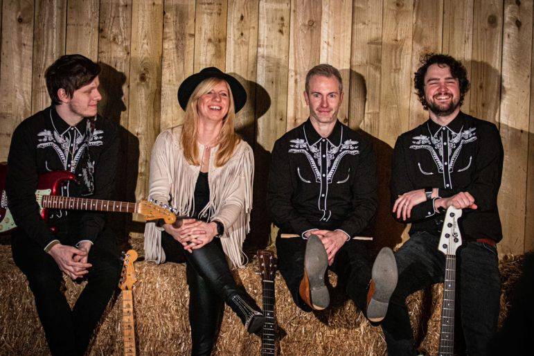 Click to enlarge image country-nights-02.jpg