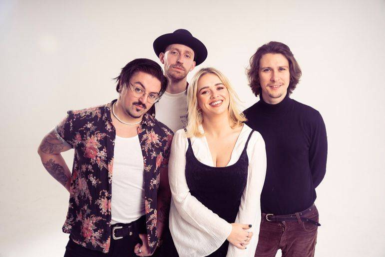 Click to enlarge image midnight-specials-03.jpg