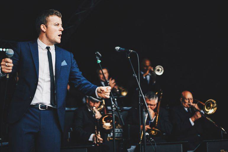 Click to enlarge image swing-sensation-06.jpg