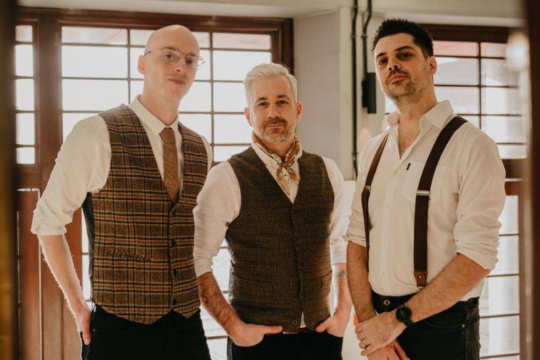 Click to enlarge image homeland-02.jpg