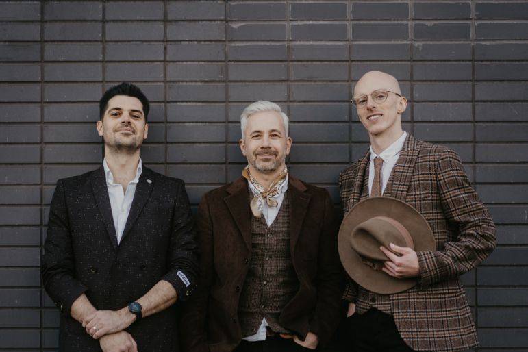 Click to enlarge image homeland-04.jpg