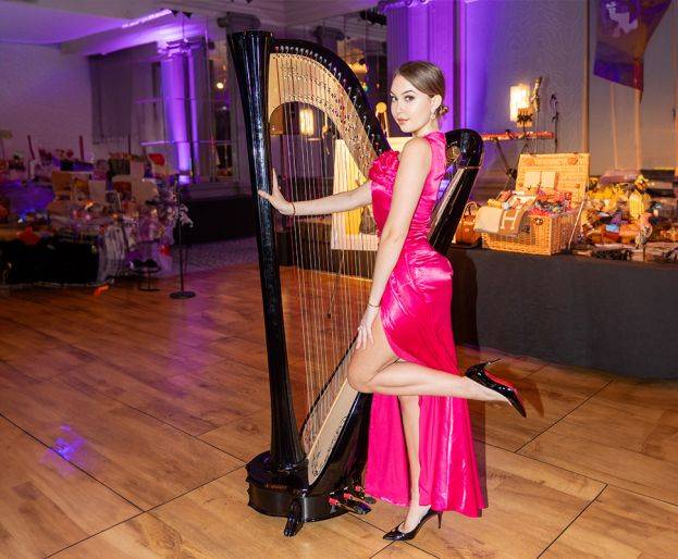 Click to enlarge image faith-11.jpg