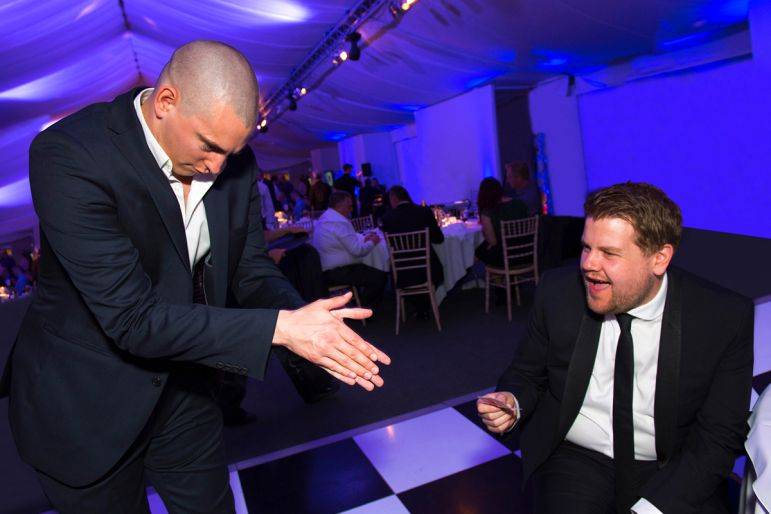 Click to enlarge image the-ipad-magician-03.jpg