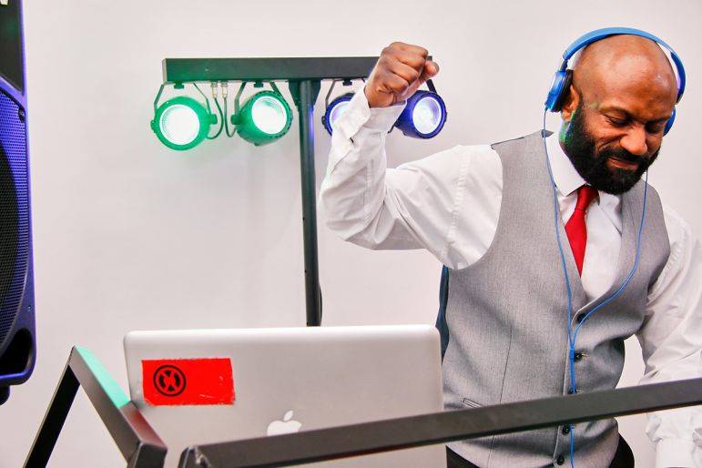 Click to enlarge image tj-02.jpg