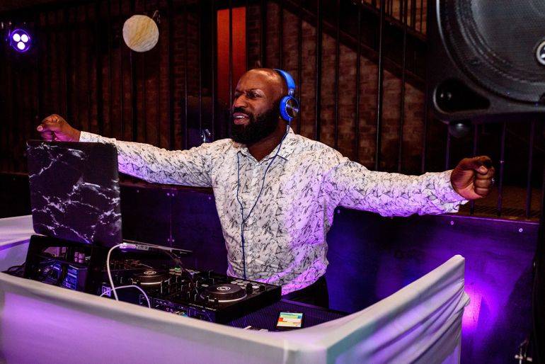 Click to enlarge image tj-07.jpg