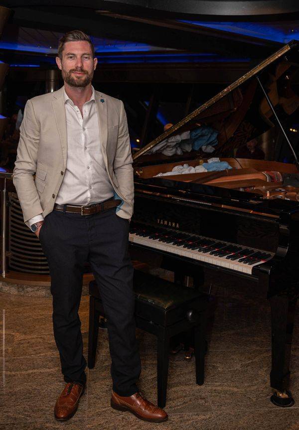 Click to enlarge image elijah-03.jpg