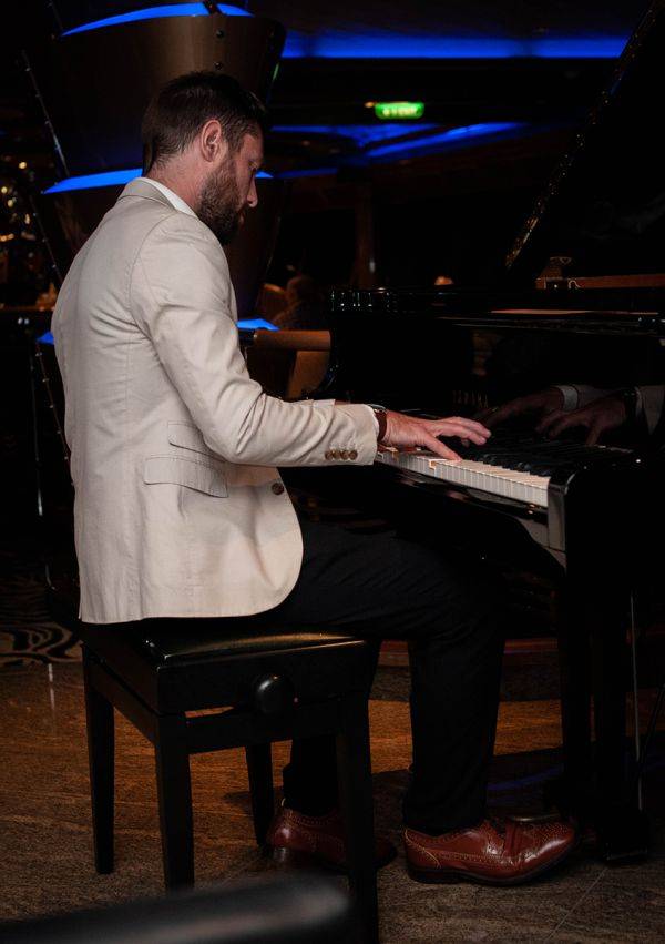 Click to enlarge image elijah-04.jpg