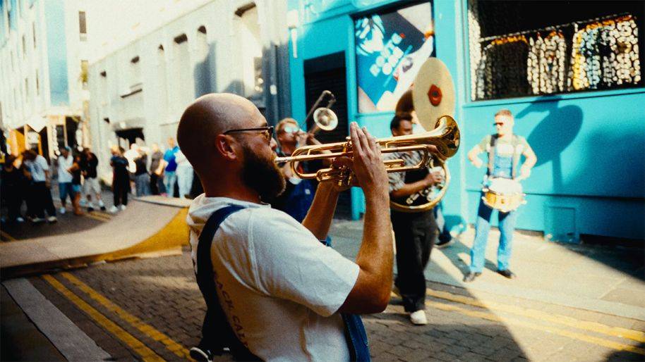 Click to enlarge image brass-hype-19.jpg
