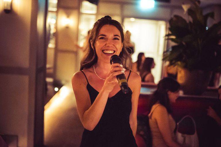 Click to enlarge image eva-01.jpg