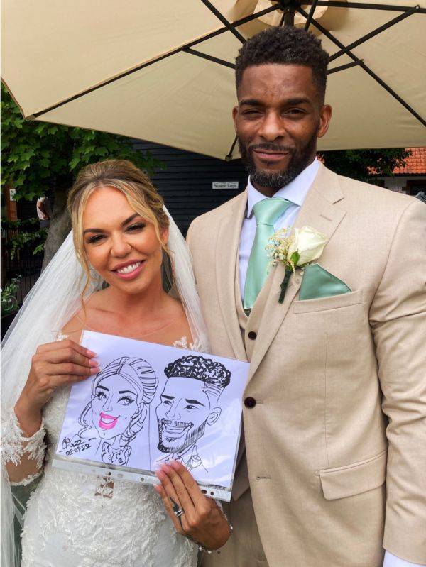 Click to enlarge image draw-my-best-side-06.jpg