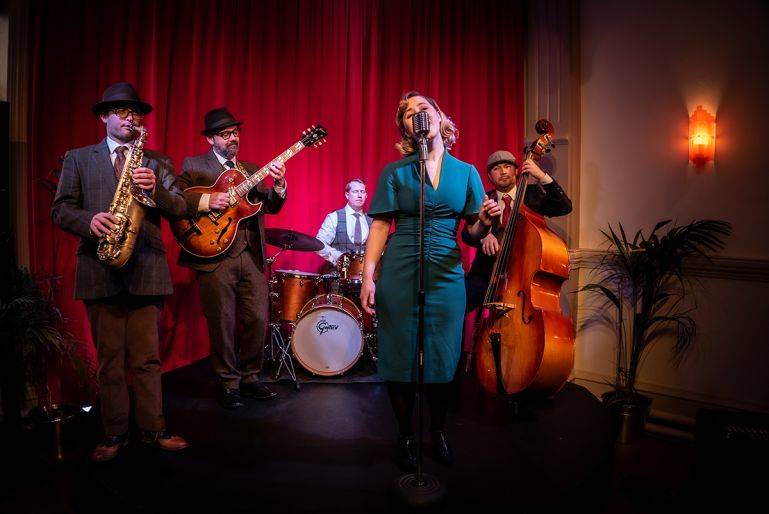 Click to enlarge image retro-swing-society-08.jpg