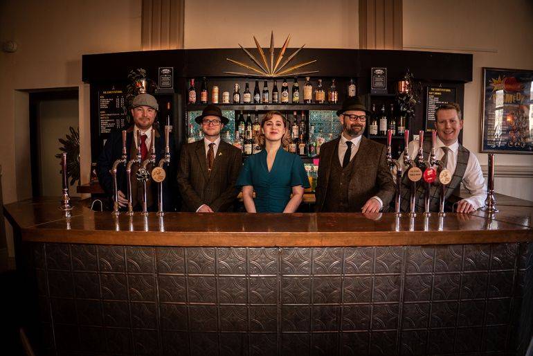 Click to enlarge image retro-swing-society-10.jpg