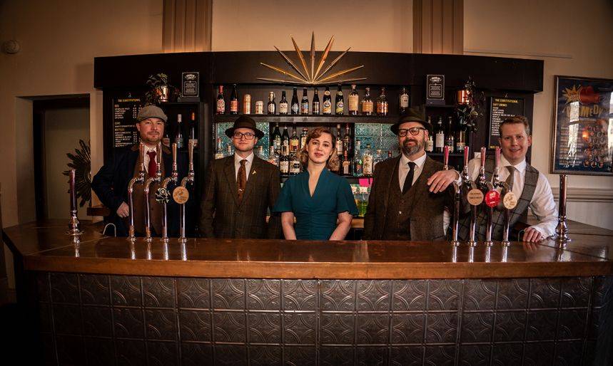 Click to enlarge image retro-swing-society-11.jpg