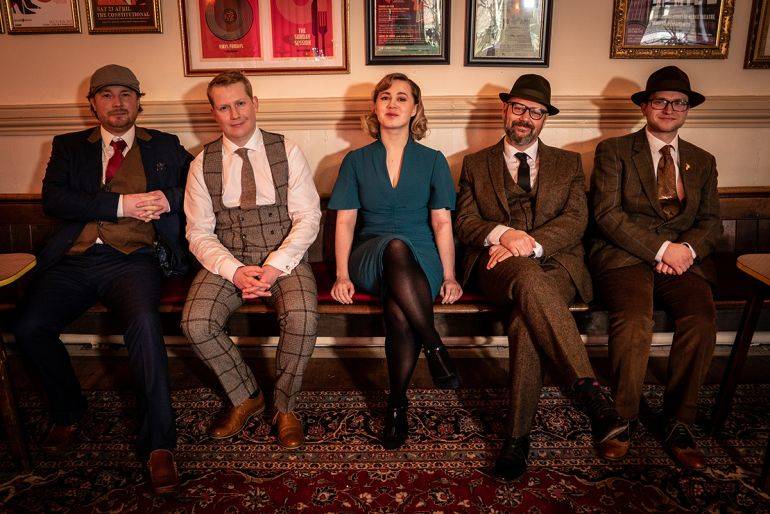 Click to enlarge image retro-swing-society-16.jpg