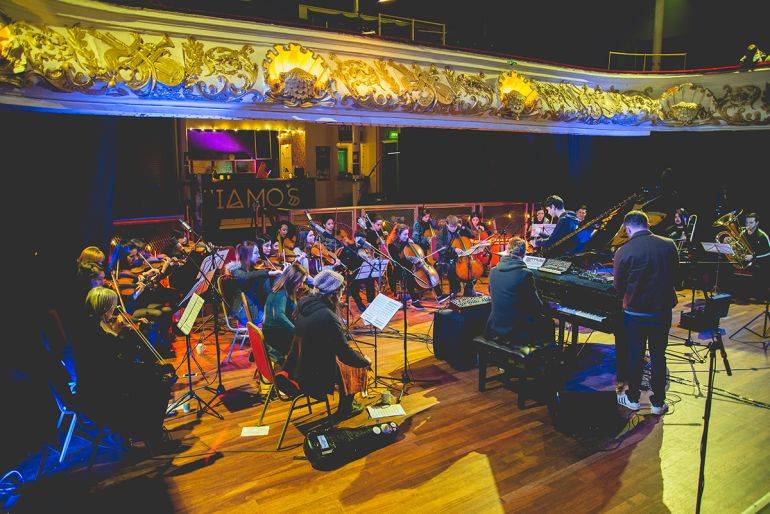 Click to enlarge image icon-orchestra-10.jpg