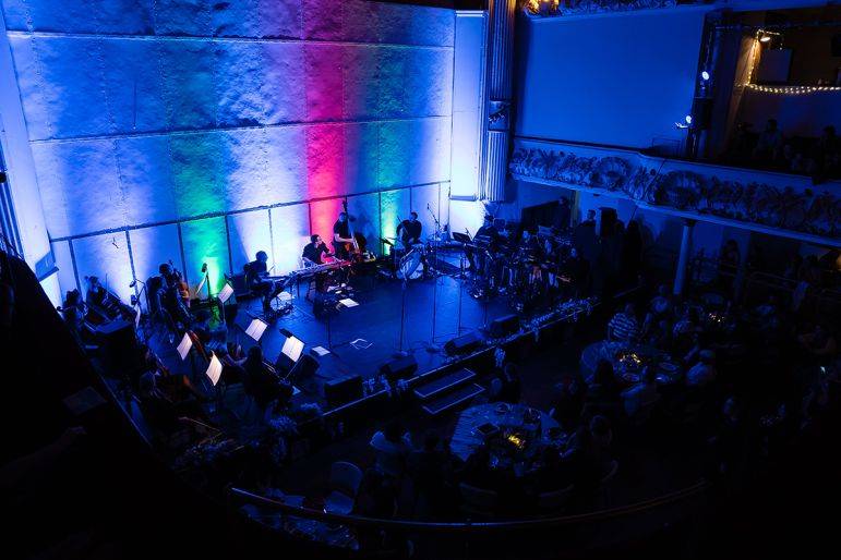 Click to enlarge image icon-orchestra-13.jpg