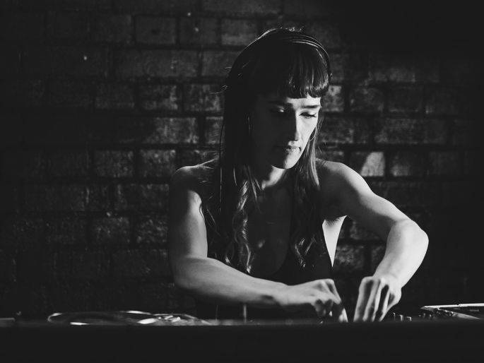 Click to enlarge image dj-may-03.jpg