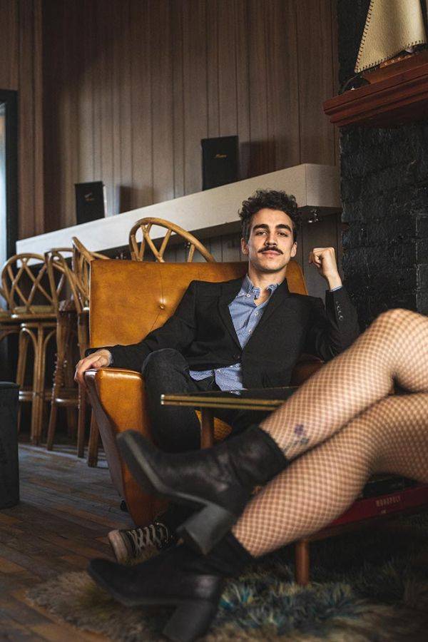 Click to enlarge image half-time-05.jpg