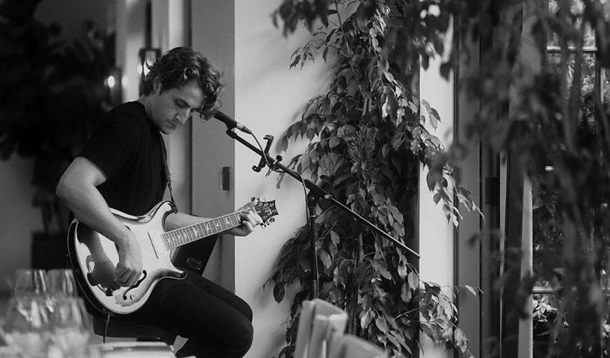 Click to enlarge image ed-01.jpg