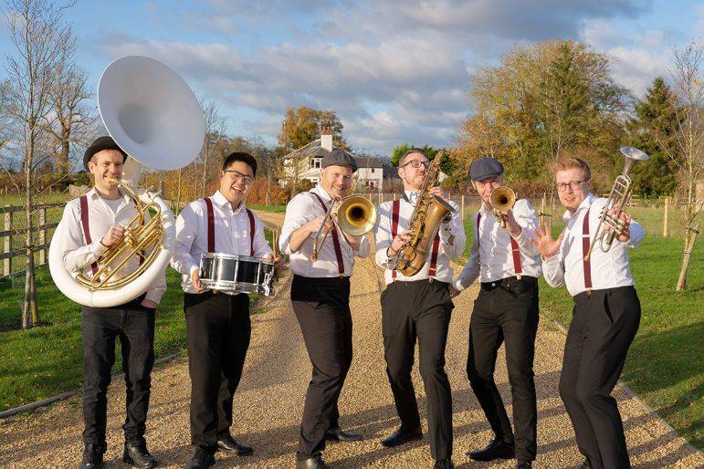 Click to enlarge image hornmowers-02.jpg