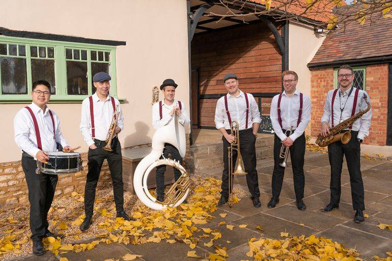 Click to enlarge image hornmowers-04.jpg