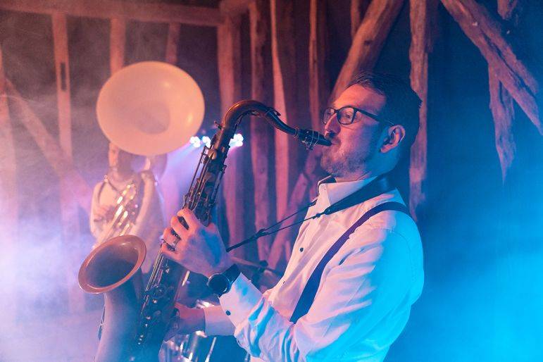 Click to enlarge image hornmowers-09.jpg