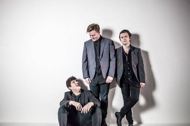 Click to enlarge image tailor-02.jpg