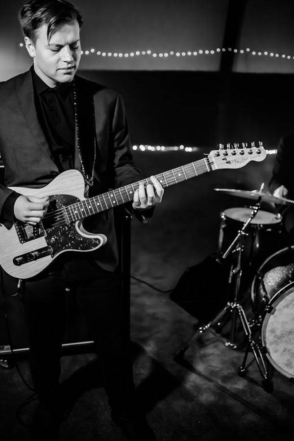 Click to enlarge image tailor-04.jpg