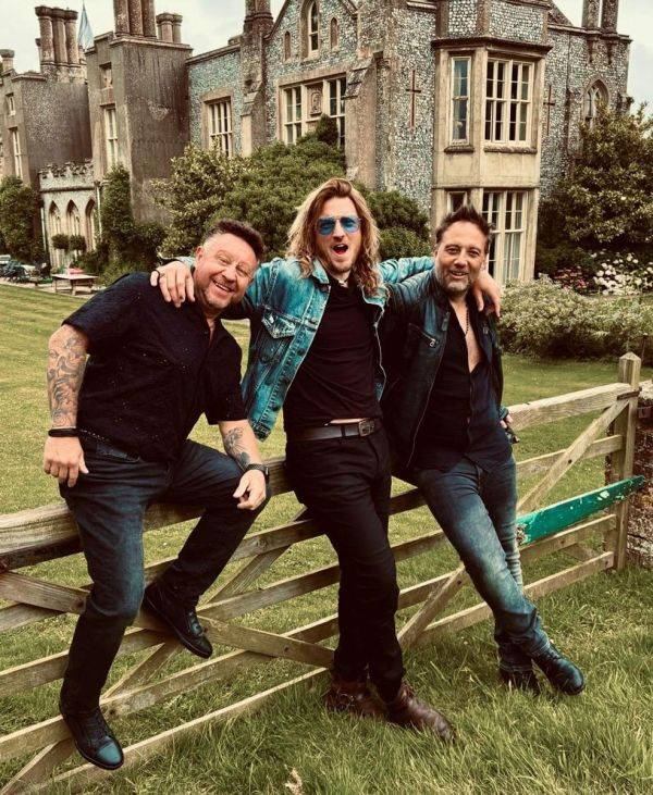 Click to enlarge image overloads-10.jpg