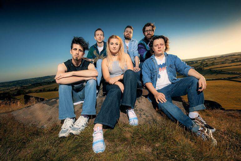 Click to enlarge image old-school-disco-profile.jpg