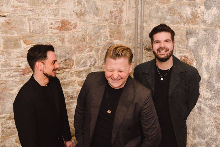 Click to enlarge image sound-city-03.jpg