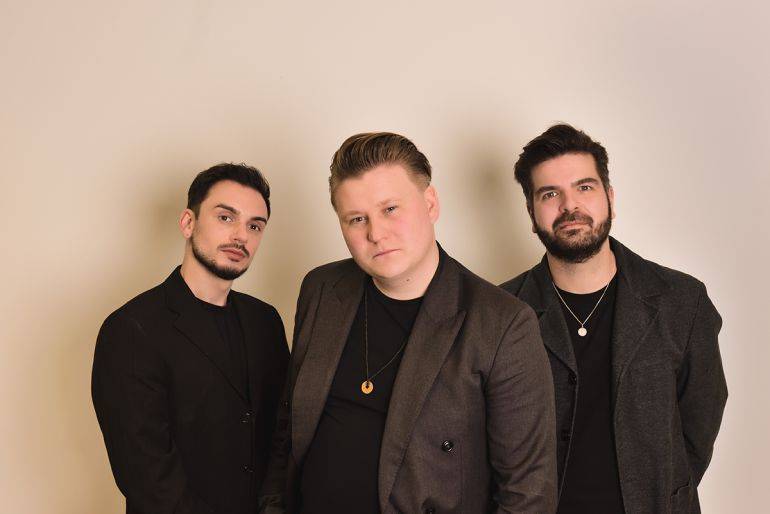 Click to enlarge image sound-city-04.jpg