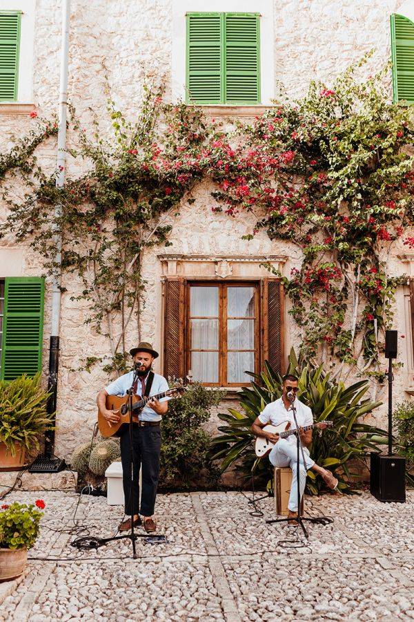 Click to enlarge image parallel-lines-10.jpg