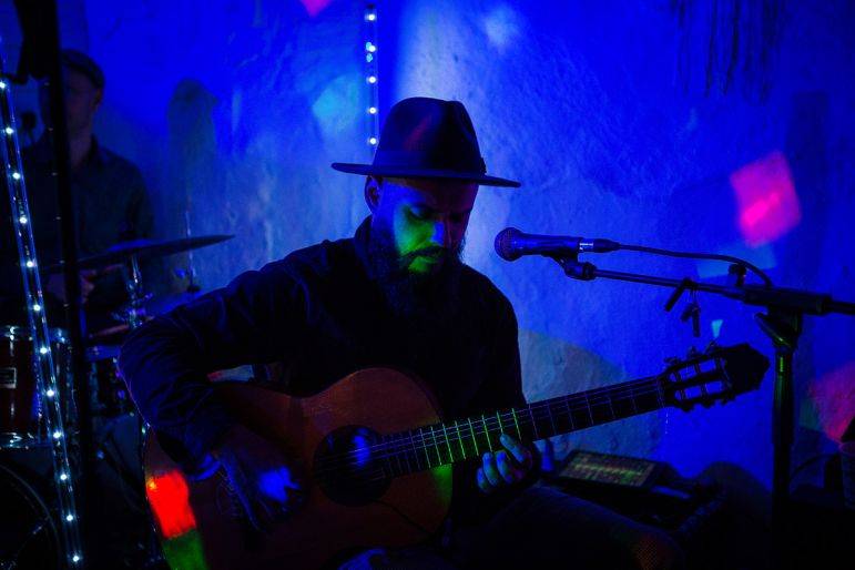 Click to enlarge image parallel-lines-16.jpg